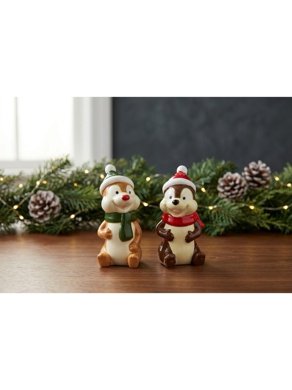 Disney Chip & Dale Chipmunks Christmas Scarf Ceramic Salt & Pepper Shakers Used